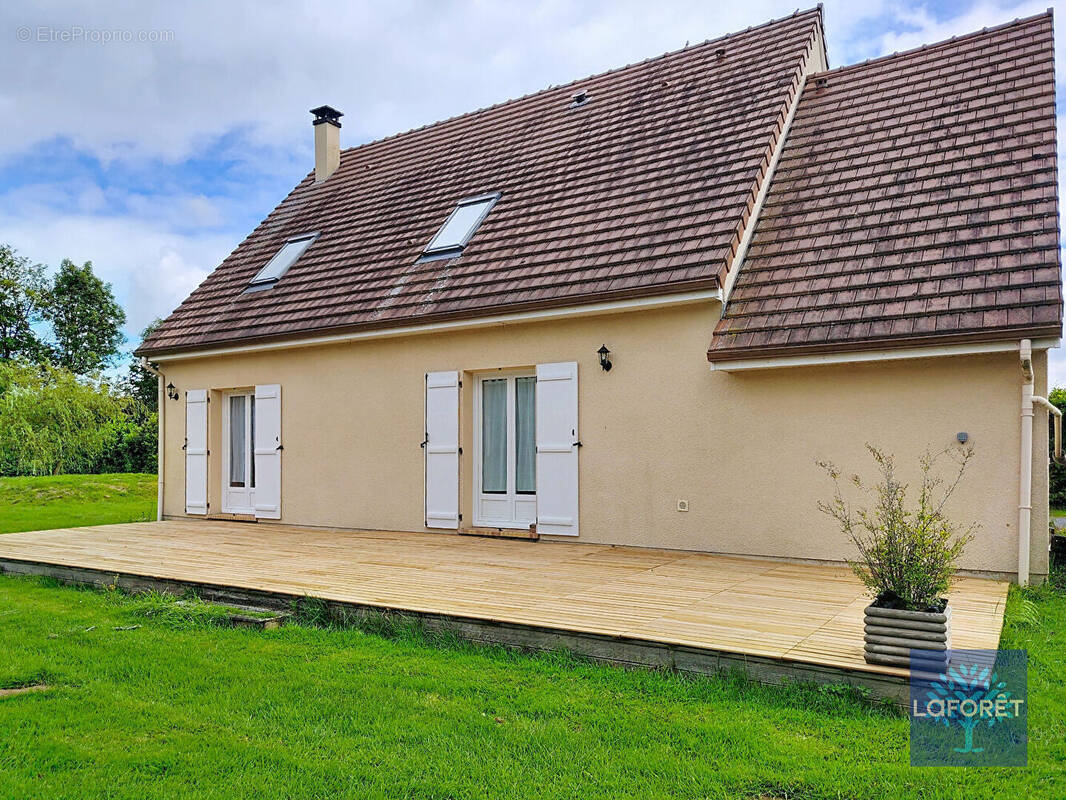 Maison à EPAIGNES
