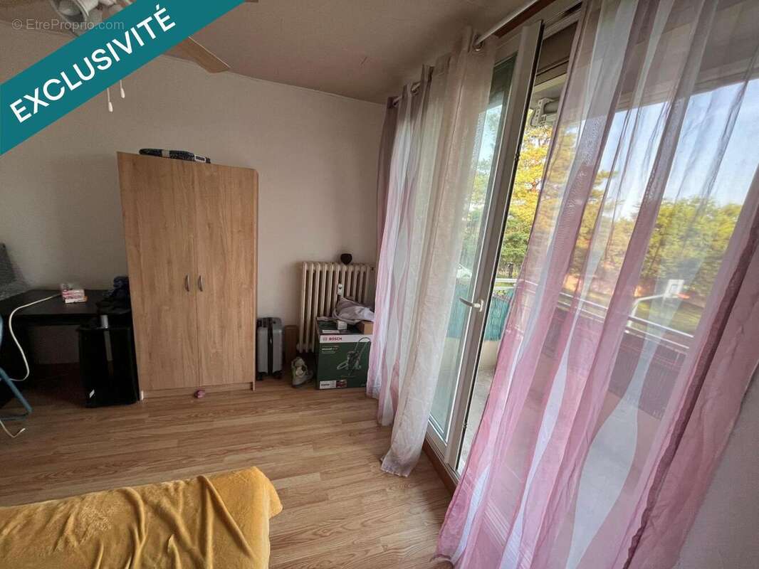 Photo 4 - Appartement à PIERRE-BENITE