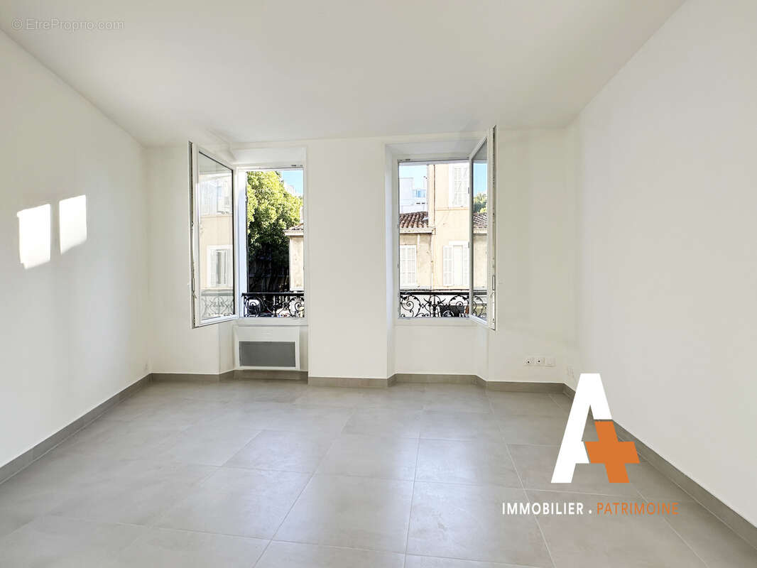 Appartement à MARSEILLE-10E