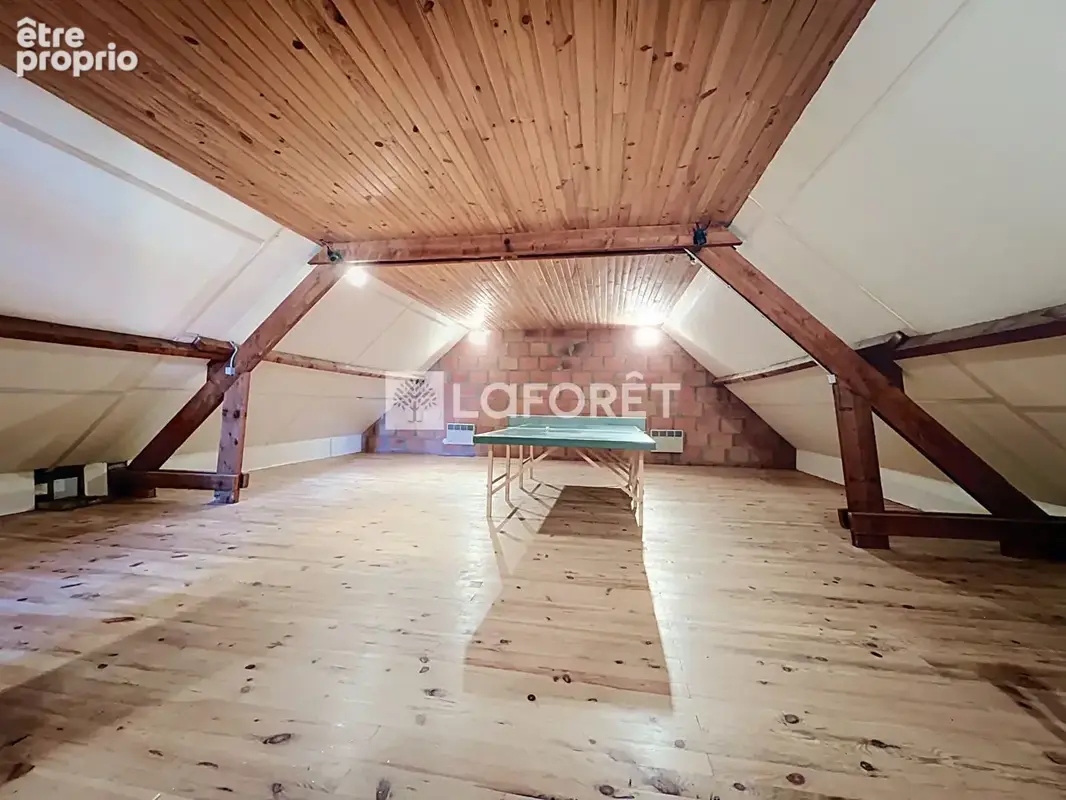 Maison à Lèves - 4 chambres - photo 9