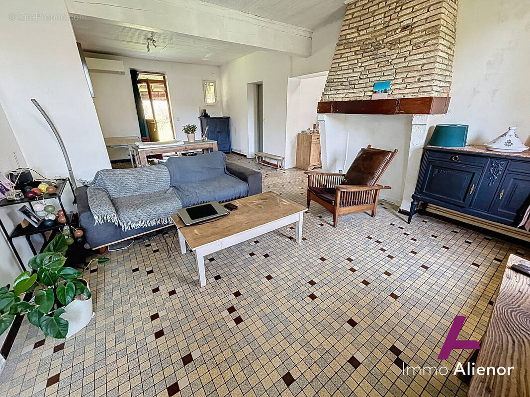 Maison à BELIN-BELIET