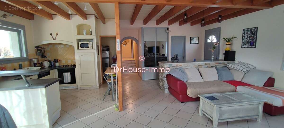 Maison à MAZEYRAT-D&#039;ALLIER