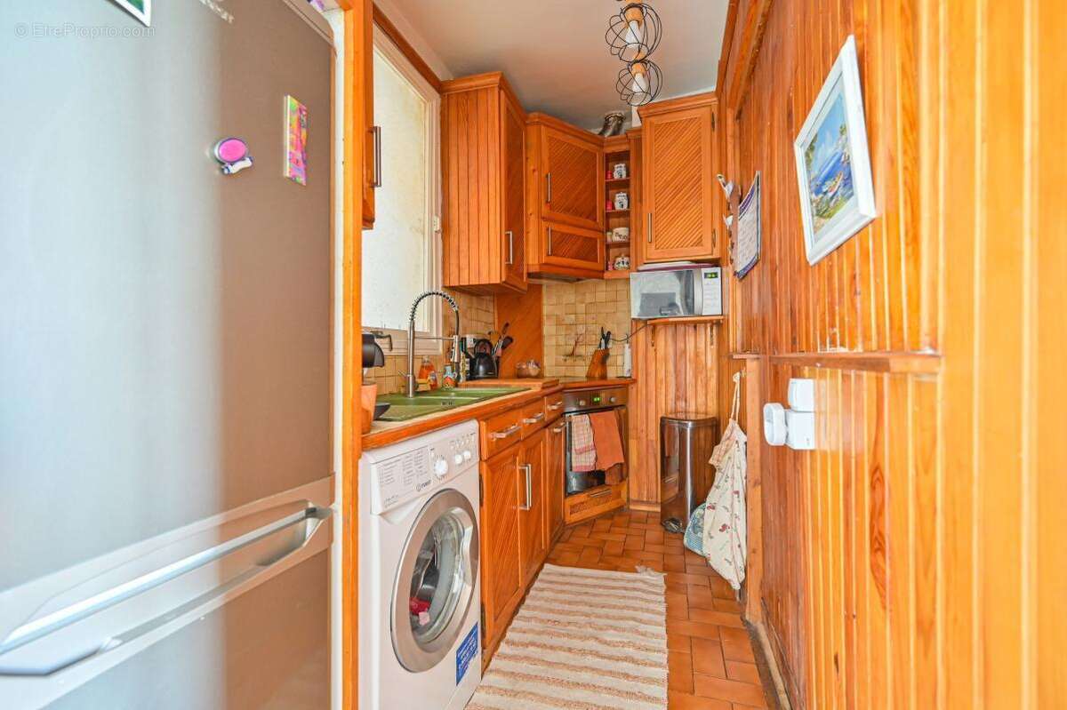 Appartement à PARIS-18E