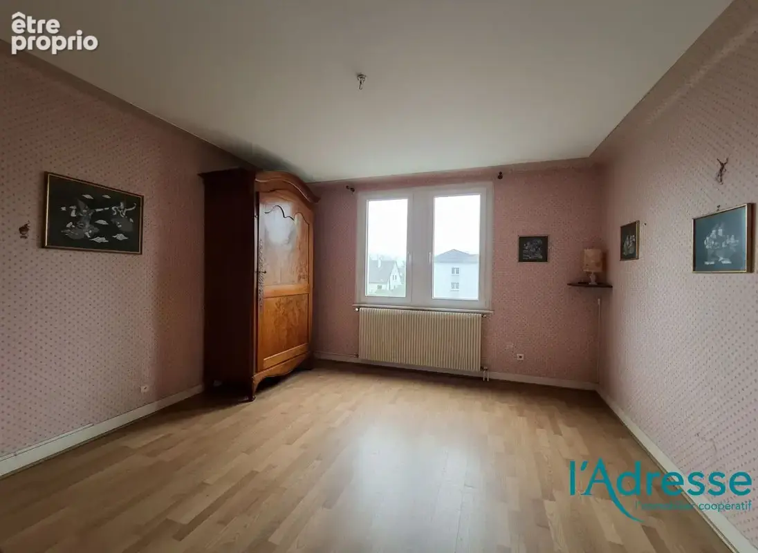 Maison  8 pièces 10.88 ares - photo 10