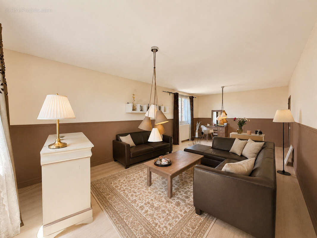 Villa traditionnelle 186 m2 habitables sur 962 m2 de terrain avec garage à Saint-Clair-Du-Rhône - photo 11