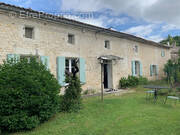 Maison à SAINT-THOMAS-DE-CONAC