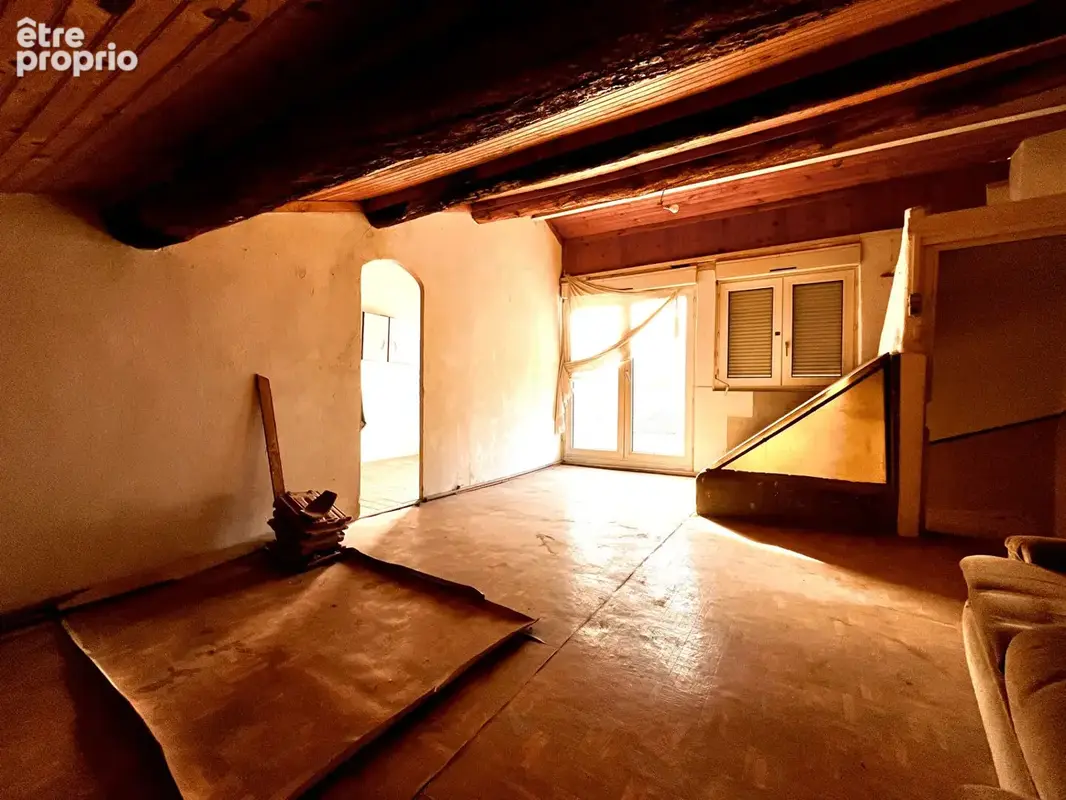 Lots d'appartements à rénover avec caves et parcelles de terrain sur Villars sur Var ! - photo 12