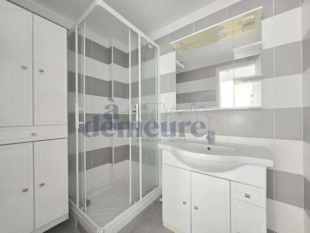 Appartement à ISSY-LES-MOULINEAUX