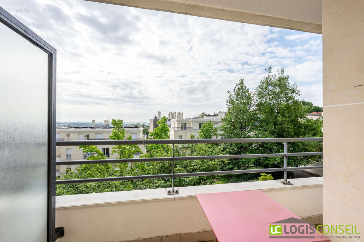 Appartement à LE PLESSIS-ROBINSON