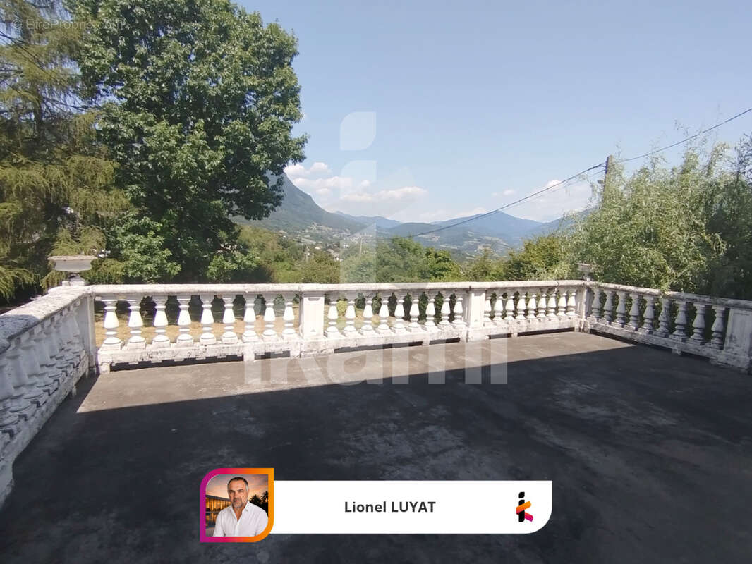 Propriété de prestige avec piscine située à Verrens-Arvey à proximité d'Albertville - photo 8