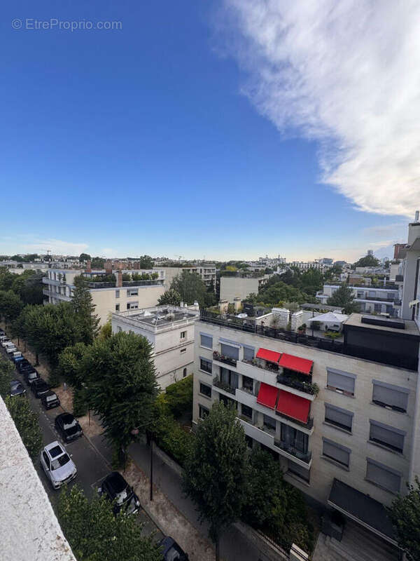 Appartement à NEUILLY-SUR-SEINE