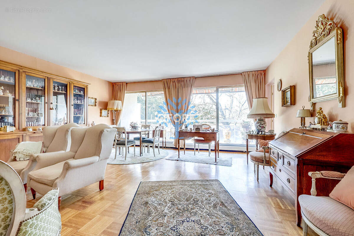 Appartement à PARIS-19E