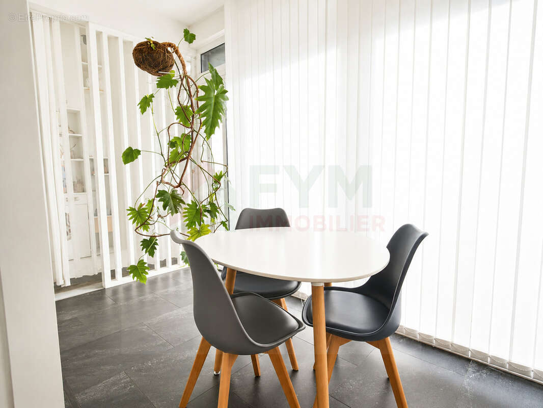 Appartement à SAINT-DENIS