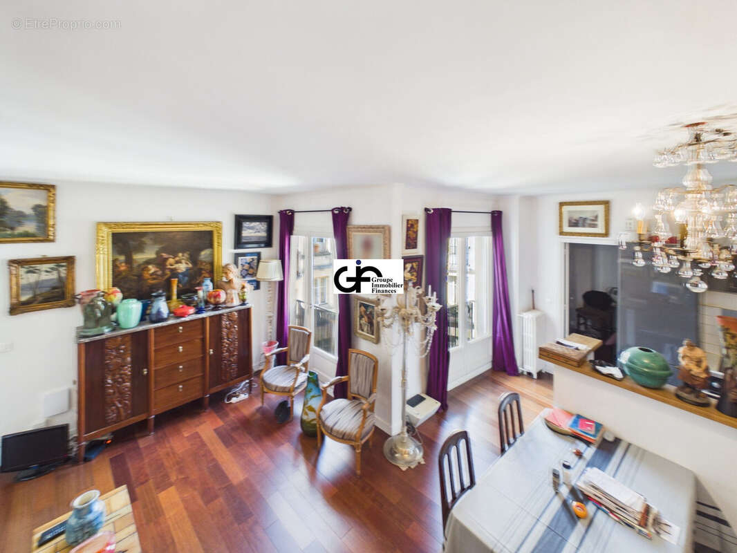 Appartement à PARIS-16E