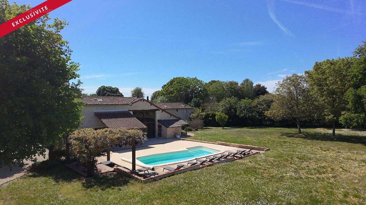 Maison à CHAMPNIERS