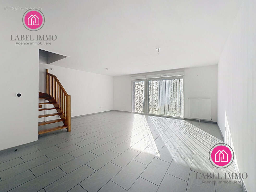 Maison 87 m² à Valenciennes  - photo 4