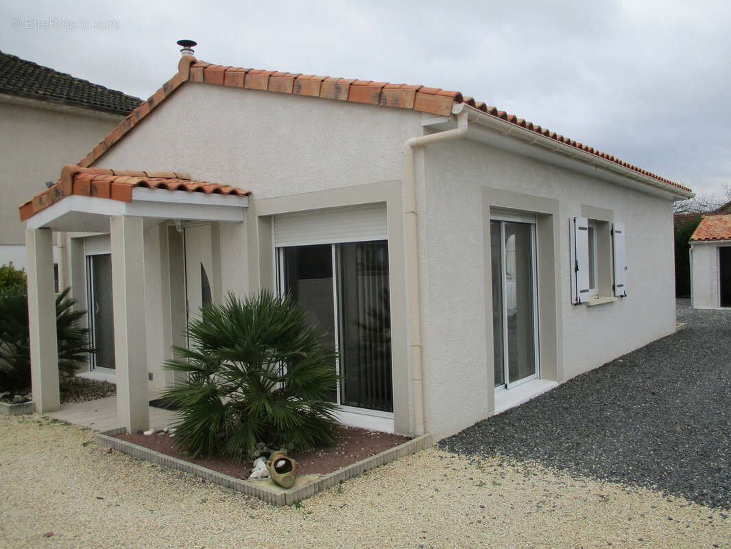 Maison à CEAUX-EN-COUHE