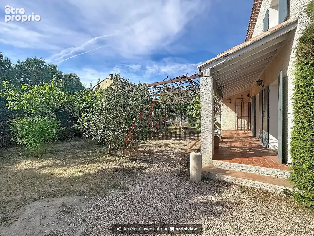 Mollégès, maison  3 chambres avec jardin - photo 2
