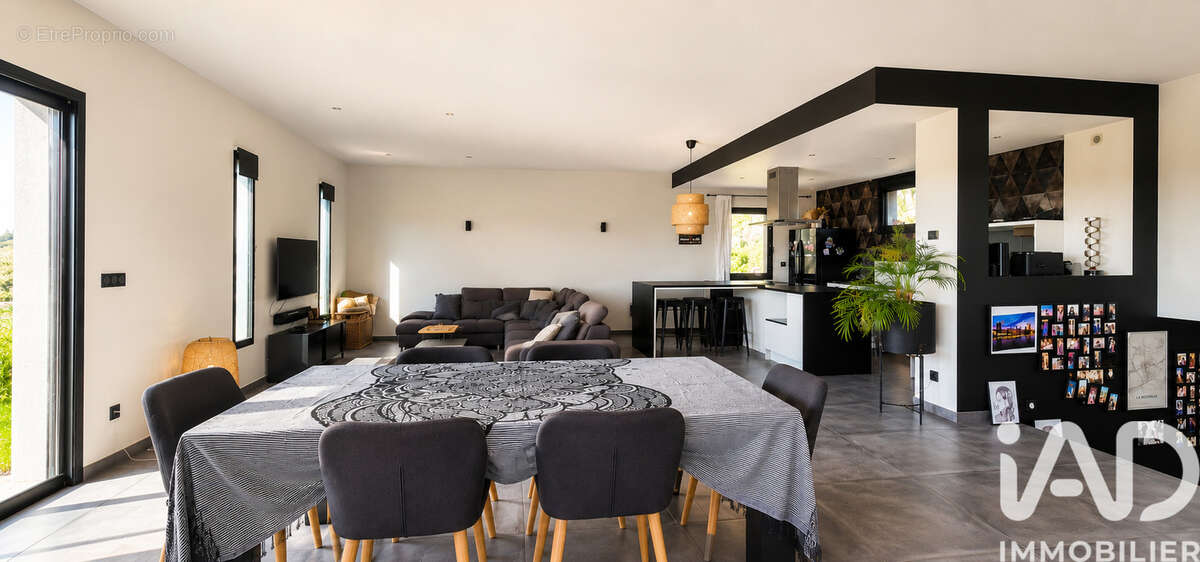 Maison 149 m² à Saint-Etienne  - photo 8