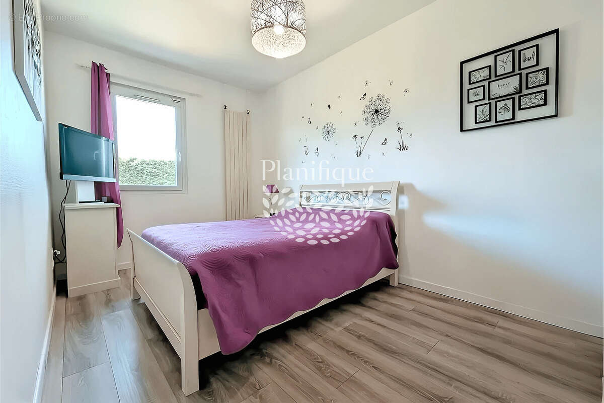 Maison à VETRAZ-MONTHOUX