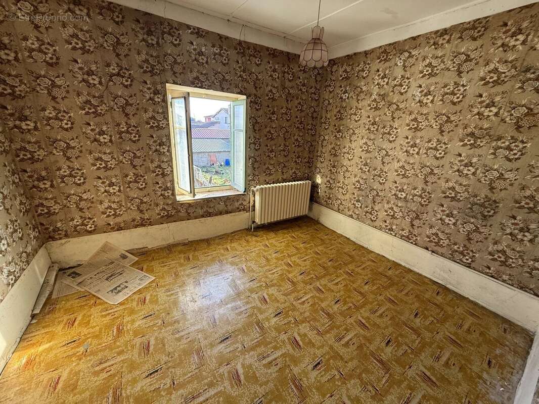 Maison à BELLEVILLE