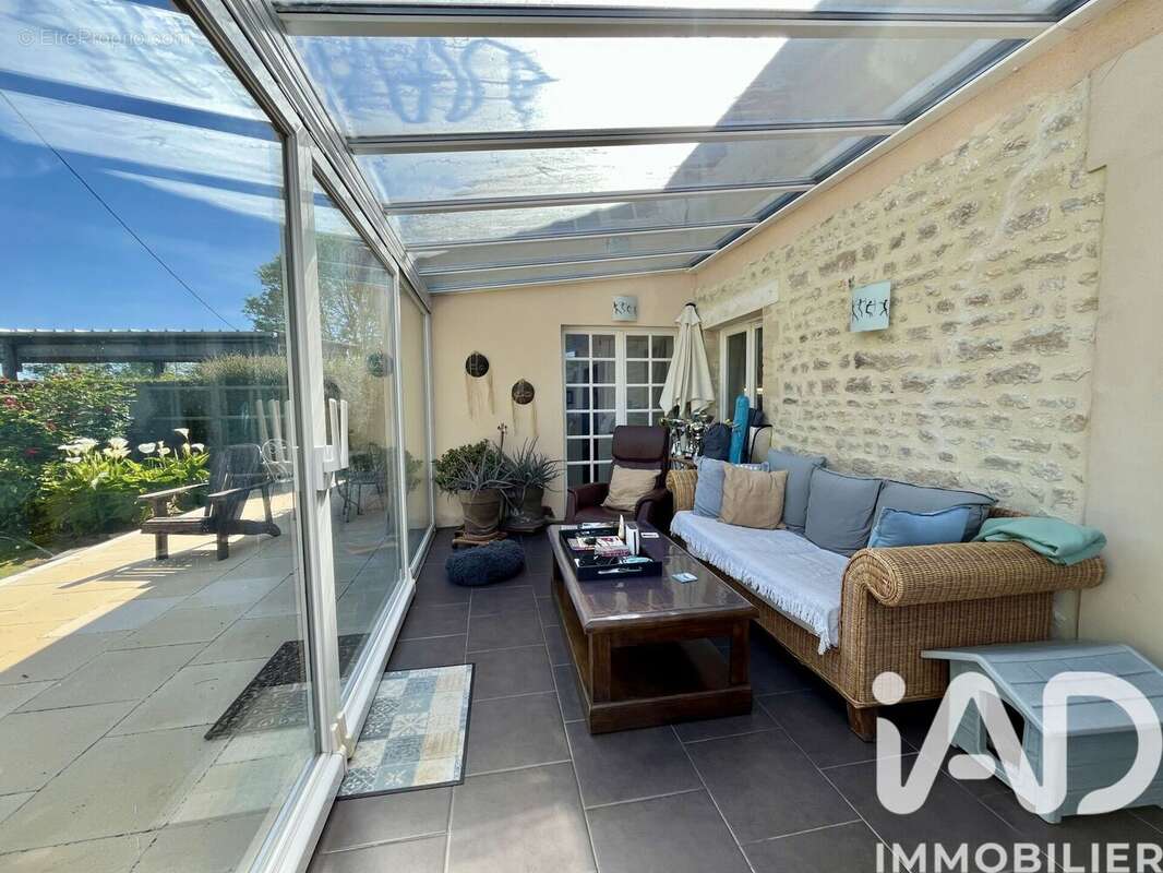 Maison 144 m² à Asnieres-En-Bessin  - photo 9