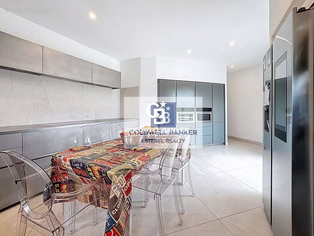 Maison à SAINT-RAPHAEL