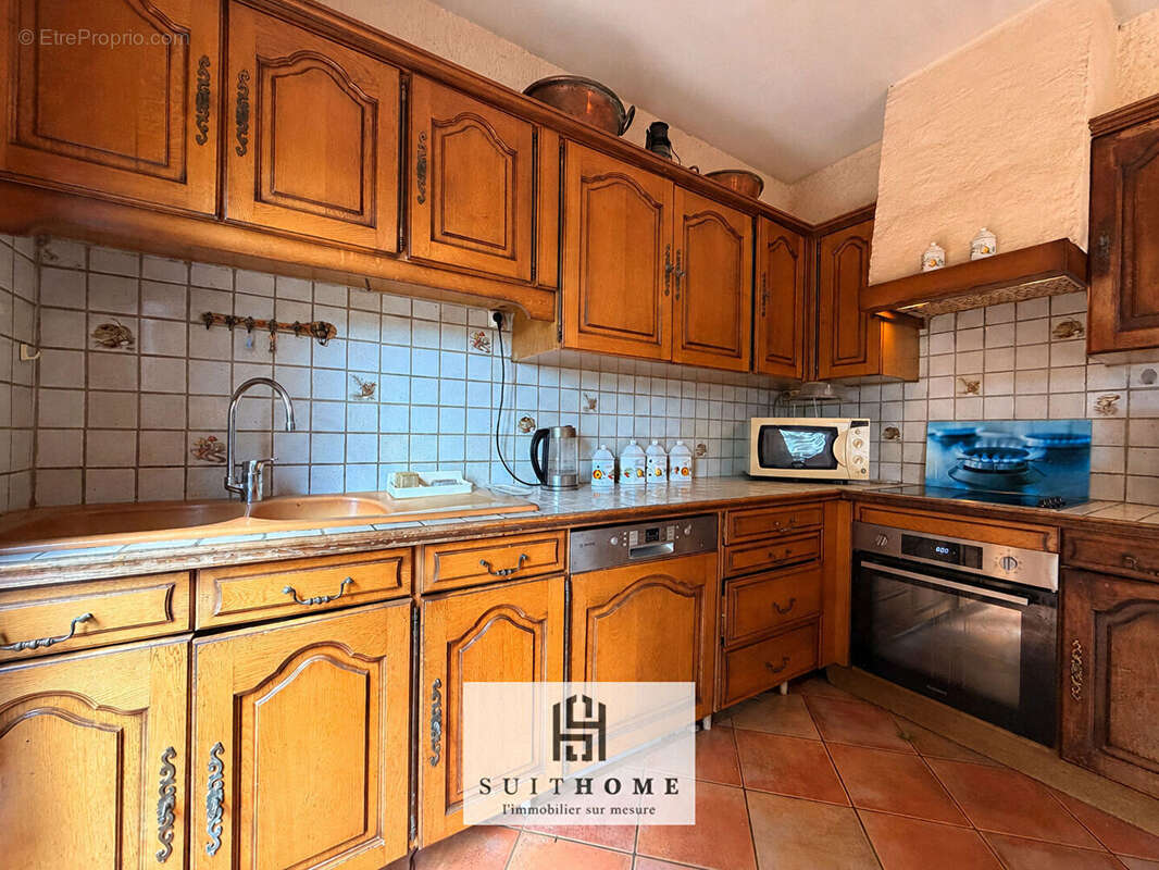 Maison avec grand terrain plat de 2000 m2 - photo 8
