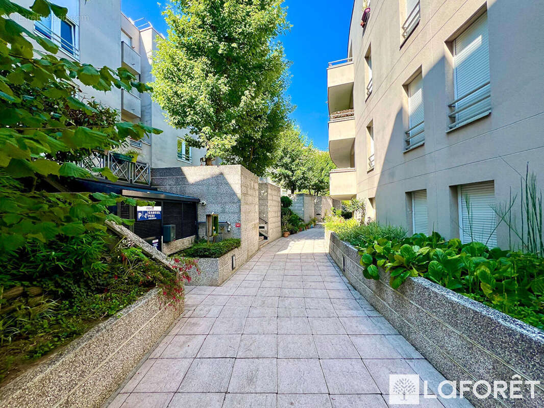 Appartement Sevres 4 pièce(s) 85.5 m2 - photo 2