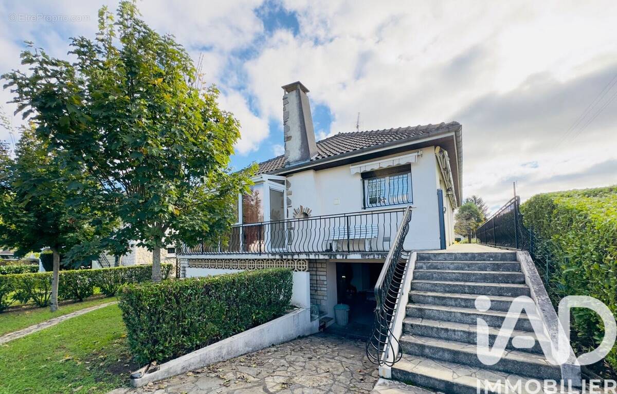 Photo 1 - Maison à LA COURONNE