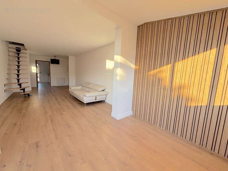 Appartement à MOUGINS