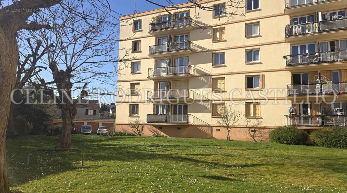 Appartement à BONDY