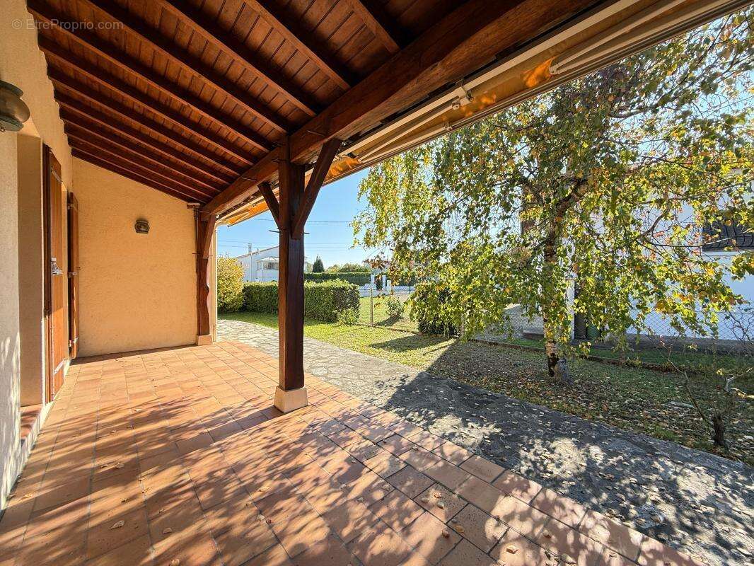 Maison à VAUX-SUR-MER