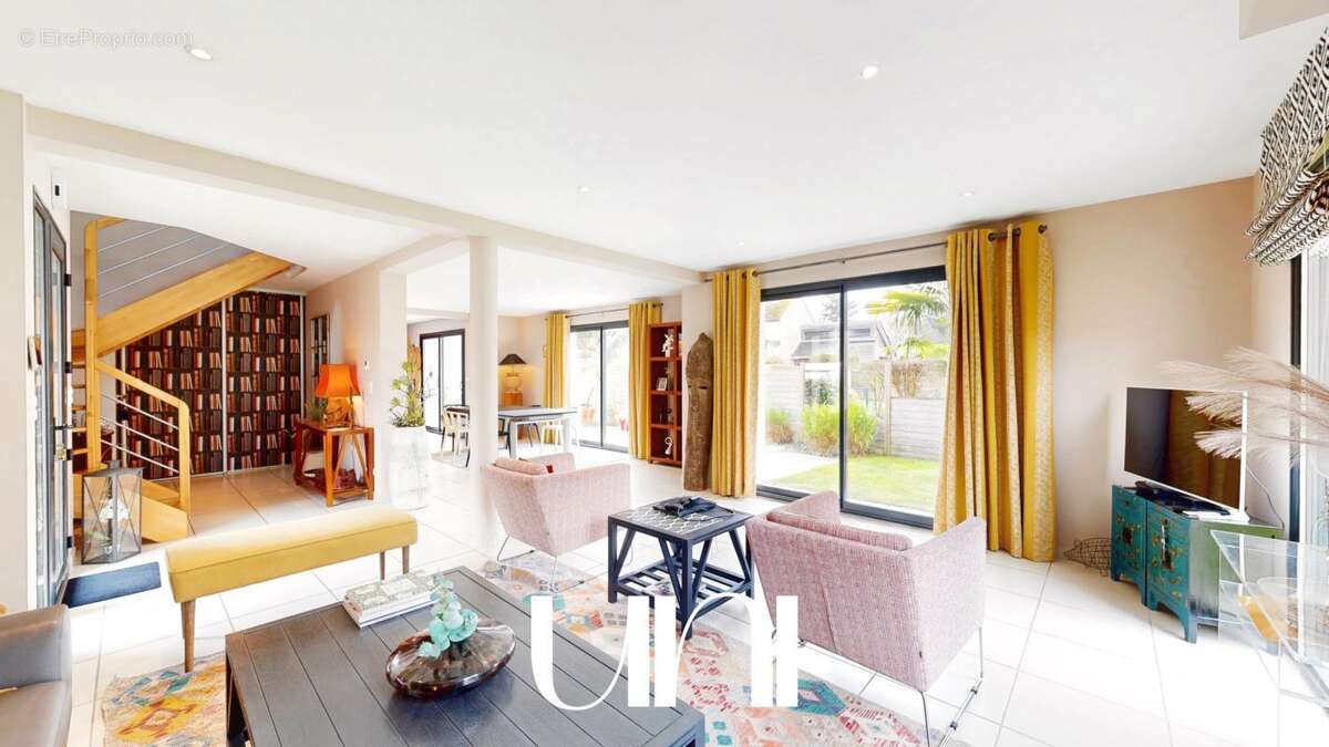 Maison à BRETTEVILLE-L'ORGUEILLEUSE