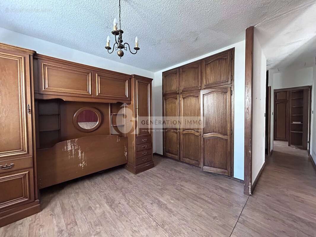 Maison à SAINT-MARTIN-DE-CRAU