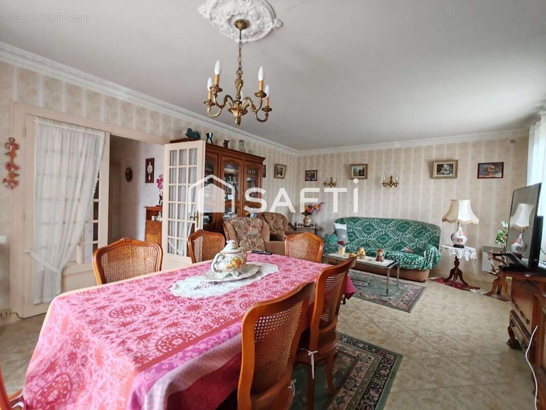 Photo 3 - Maison à SAINTES