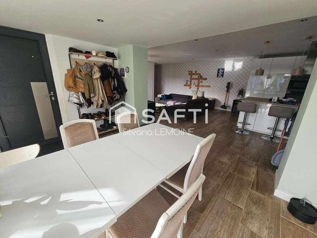 Photo 2 - Maison à LA TRINITE-PORHOET