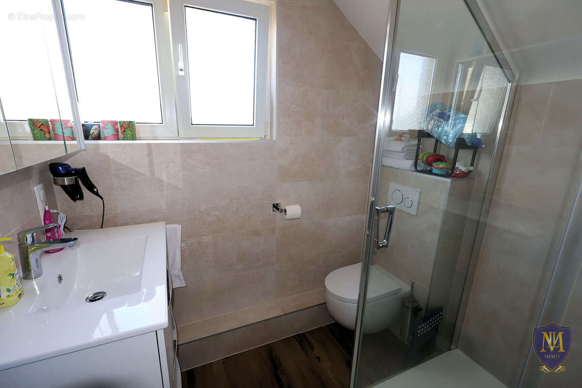Saint-louis neuweg au calme belle maison 6 pièces de 135 m2 avec dépendance sur 6,57 ares de terrain - photo 10