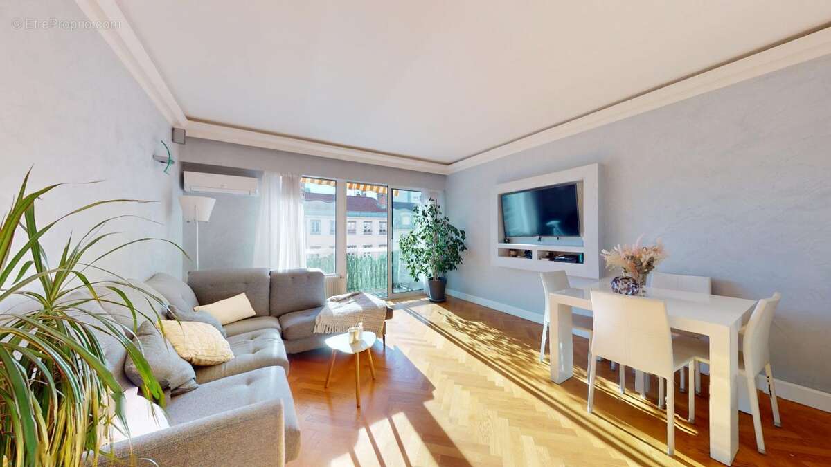 Appartement à LYON-6E