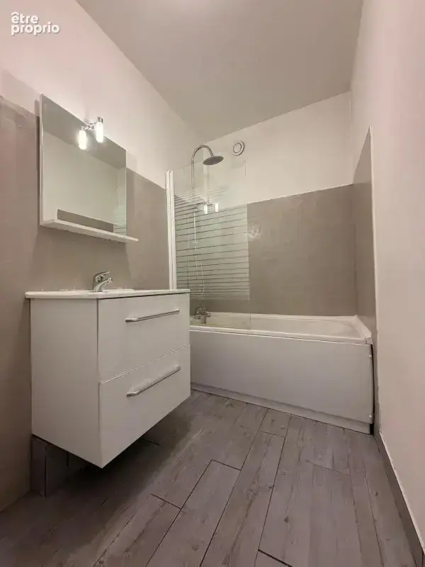 Compiègne – 5 pièces lumineux avec balcon, parking & cave - photo 15