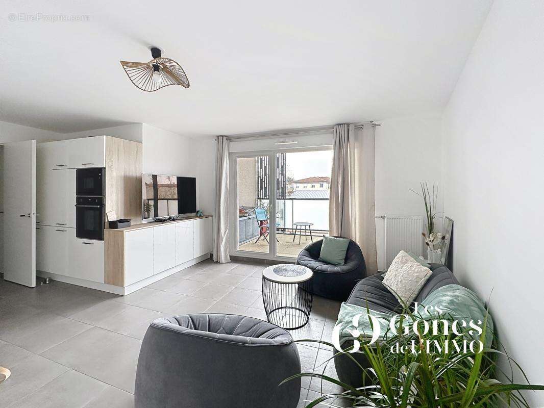 Appartement à CRAPONNE