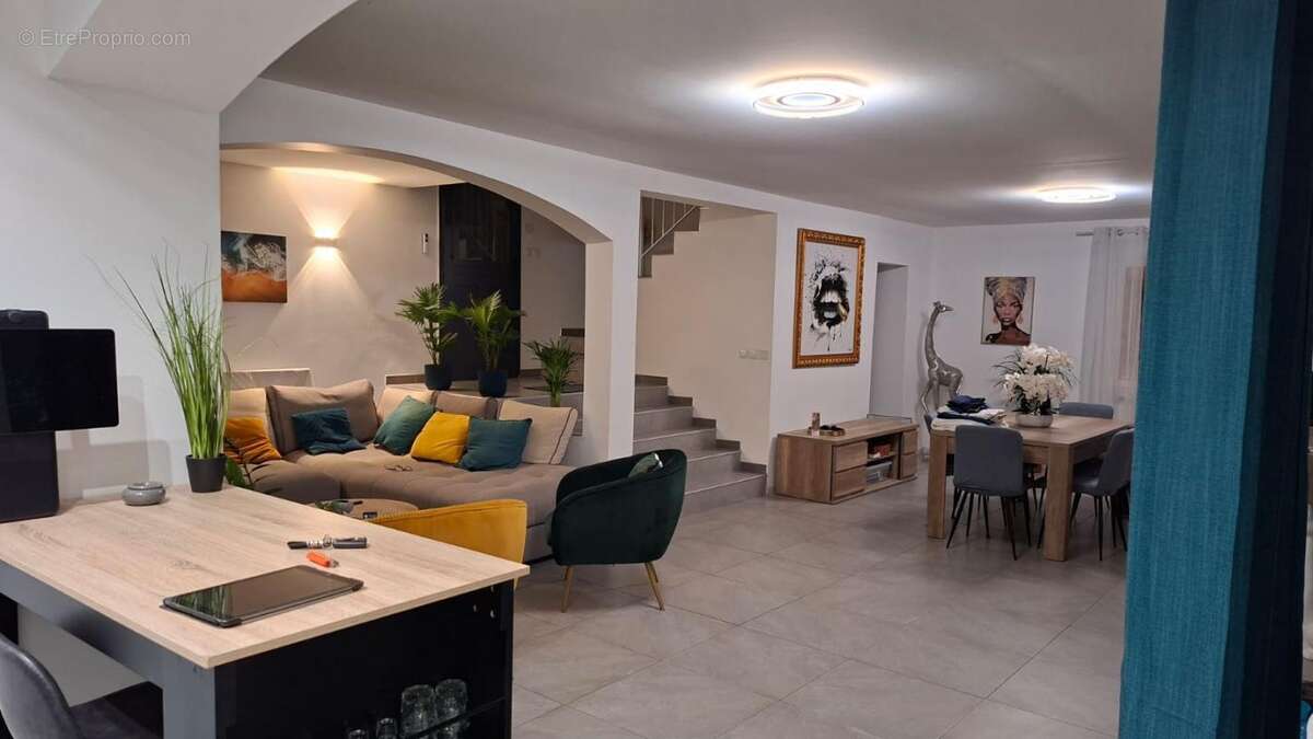 Maison à SEPTEMES-LES-VALLONS