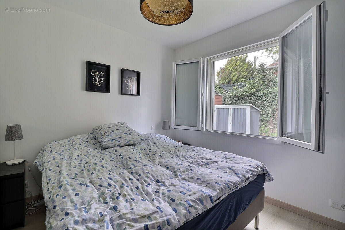 Maison contemporaine avec piscine. - photo 8