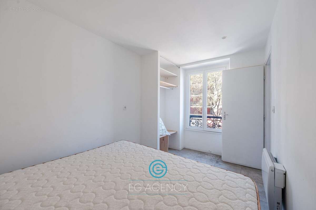 Appartement à MARSEILLE-3E