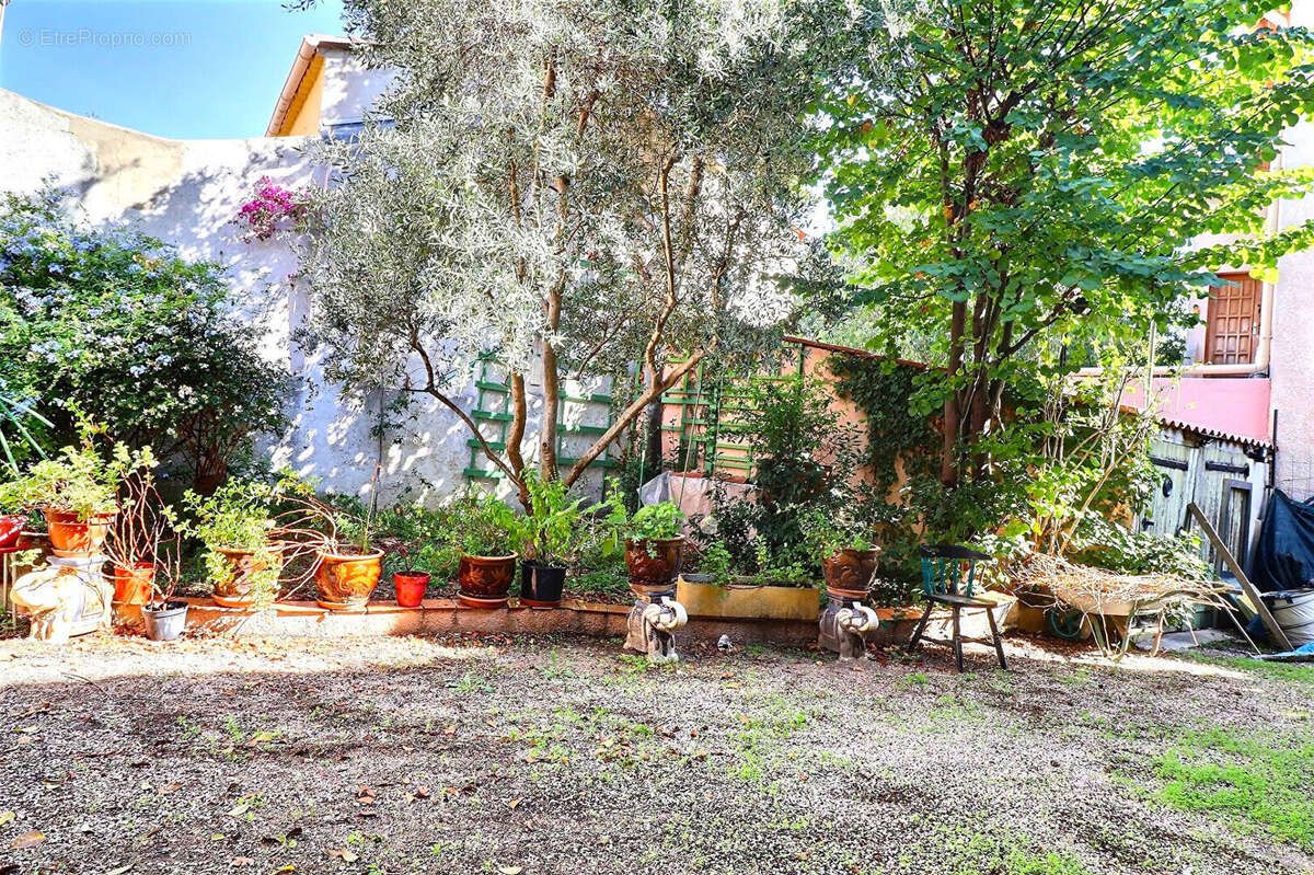 Appartement à MARSEILLE-12E