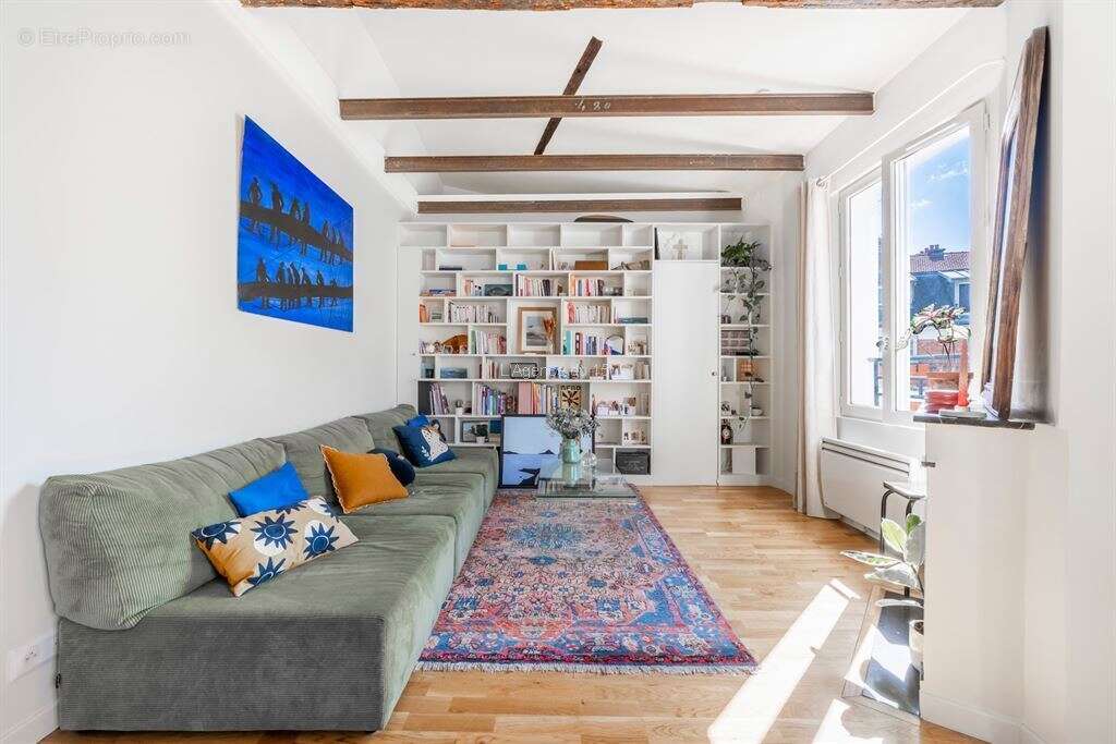 Appartement à PARIS-15E