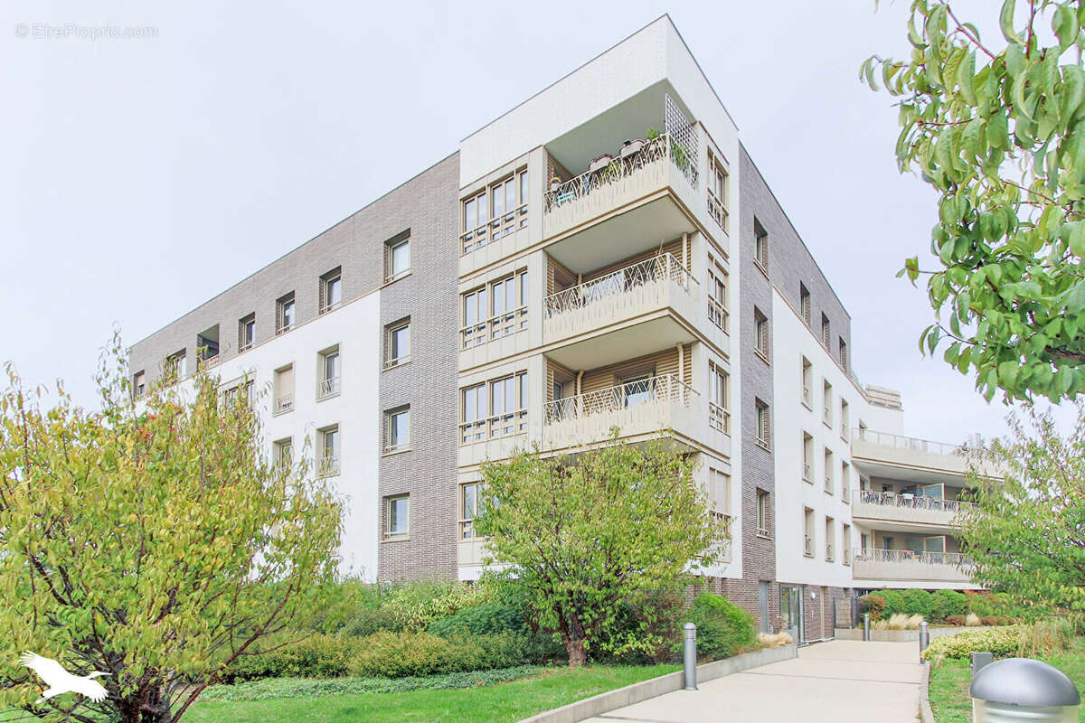 Appartement à SAINT-CYR-L'ECOLE