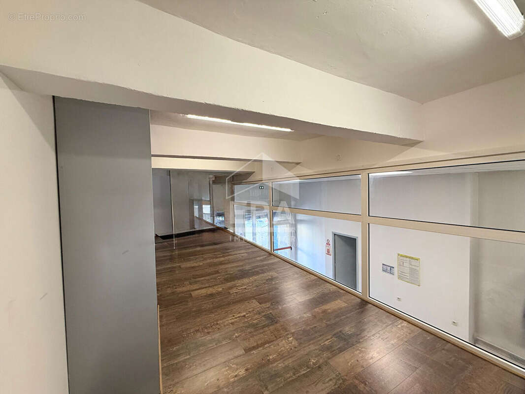 Local commercial 176m² à perpignan - photo 11
