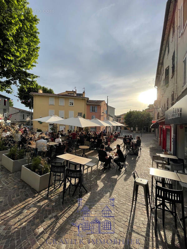 Commerce à LA GARDE