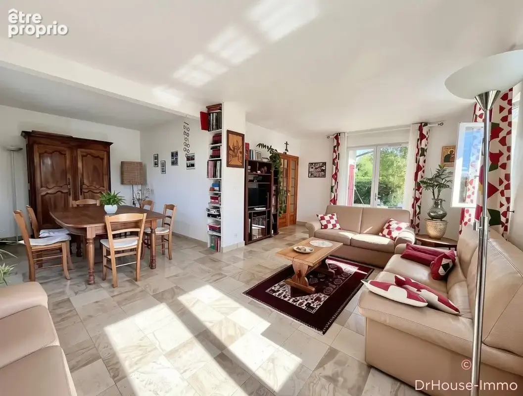Maison 7 pièces 163 m² à vendre à Sainte-Maure (10150) - photo 3